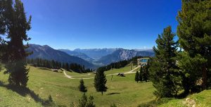 Wandern in Österreich Panoramablick im Hochoetz