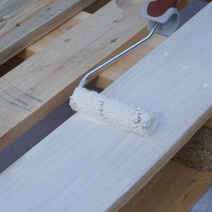 Palette für Möbelbau weiß streichen lackieren